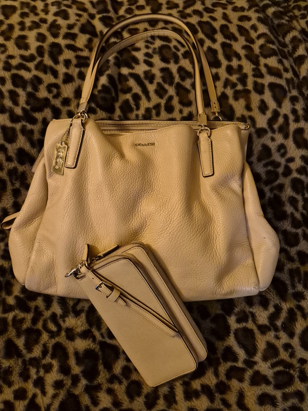 Authentic COACH Madison Pebbled Leather Matching Set: CafƩ Carryall & Wallet